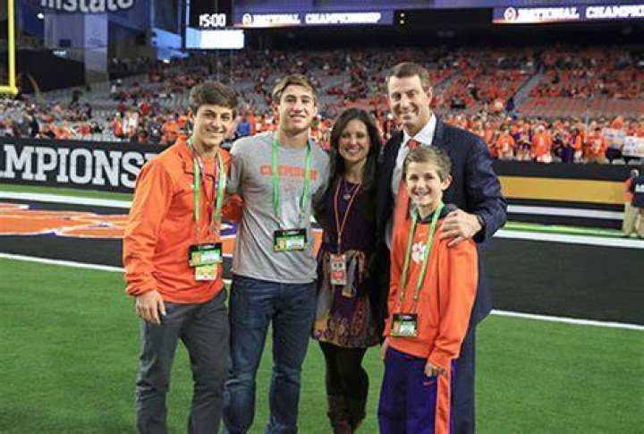 
Dabo Swinney And His Wife Kathleen Swinney Has Three Children: Will Swinney, Drew Swinney, Clay Swinney 