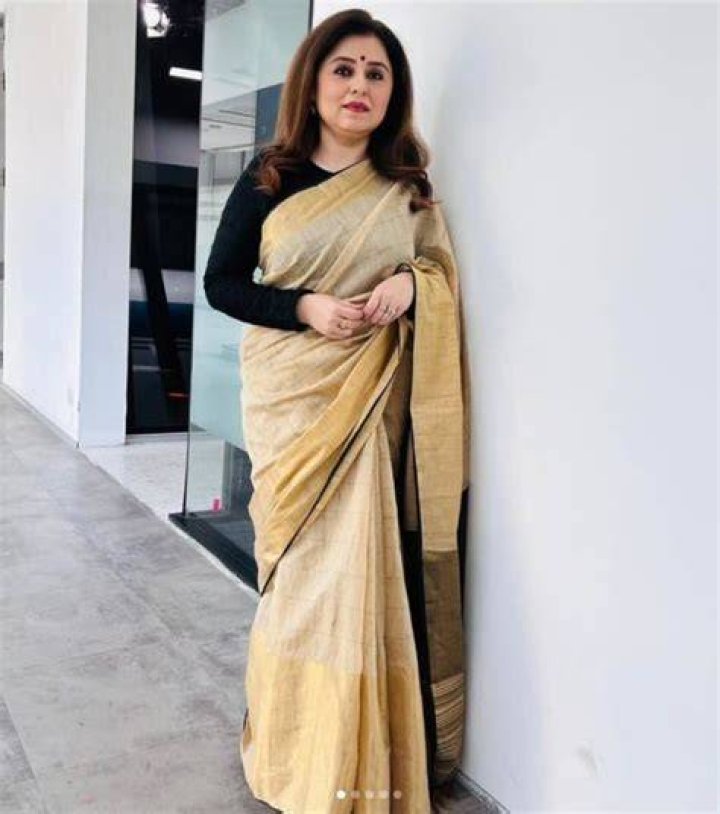 
Romana Isar Khan Height, Weight, Net Worth, Age, Birthday, Wikipedia, Who, Nationality, Biography 